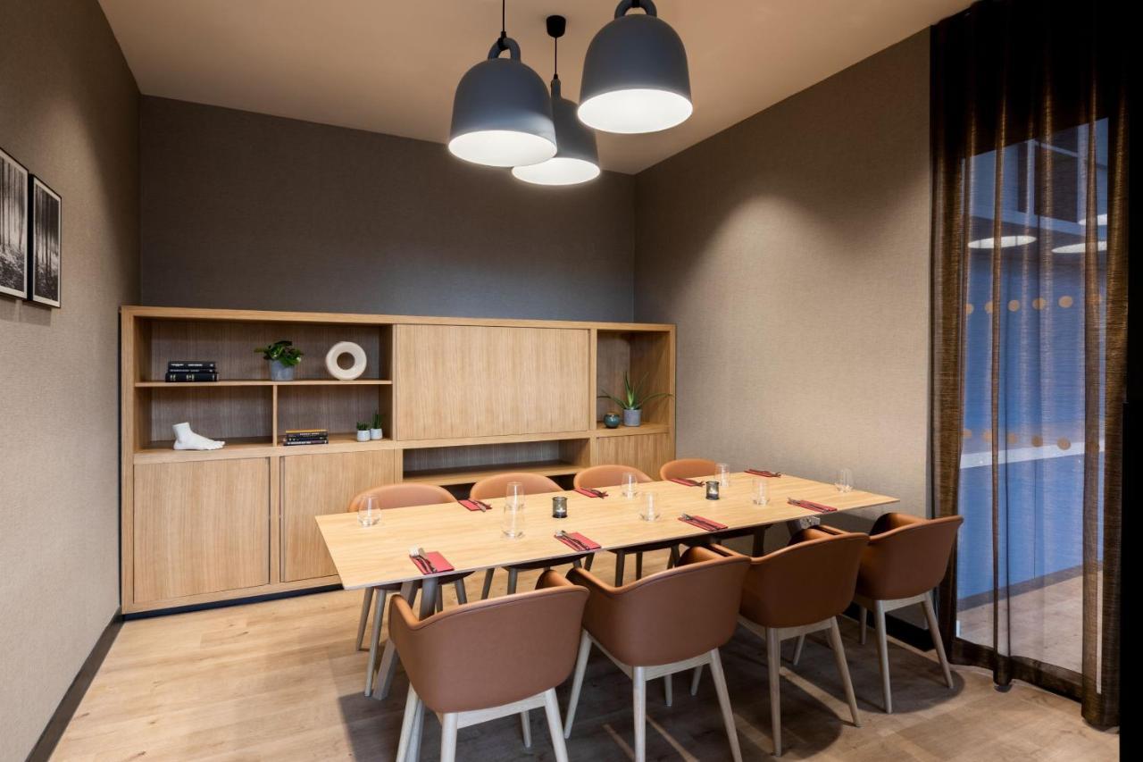 Courtyard By Marriott Glasgow Sec Exterior photo
