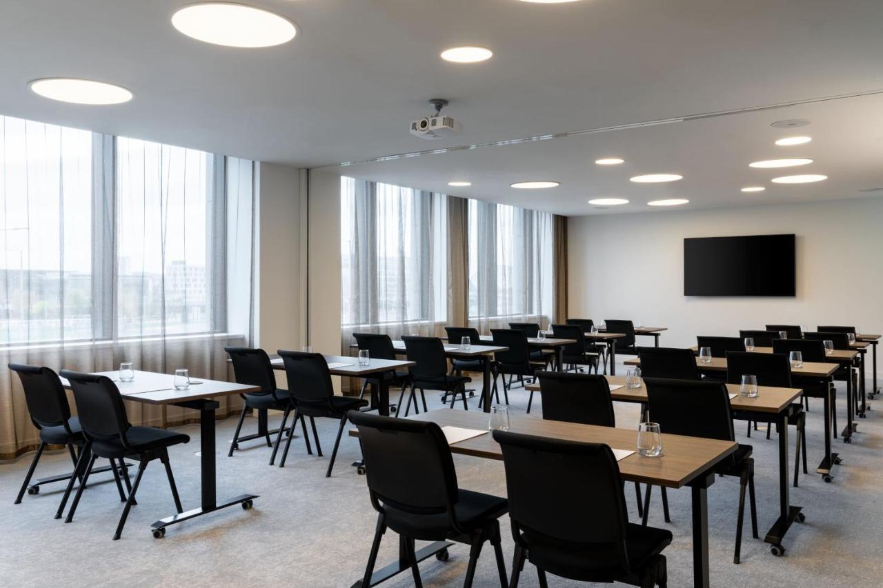 Courtyard By Marriott Glasgow Sec Exterior photo